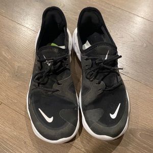 Nike free sneakers